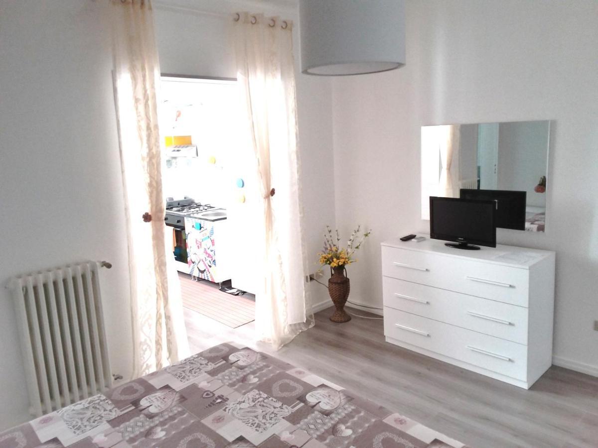 Casa Via Leuca Appartement Lecce Buitenkant foto